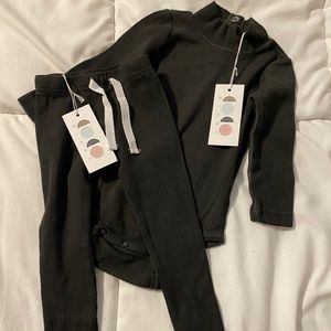 NWT Coco Blanc *9/12* Month Onesie Set - Black